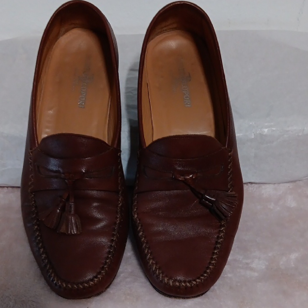 Classic Brown Leather Tassel Loafers